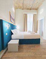 Nicole Suite