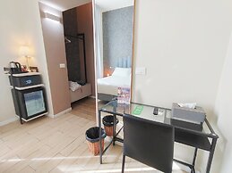 Nicole Suite