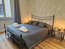 Nicole Suite
