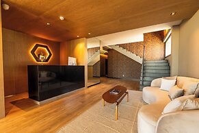 Bravo Hotel