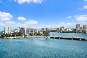 Lagoon819-bl in San Juan