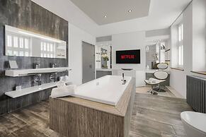 Chic Luxury - Central - Beach Access - Wind
