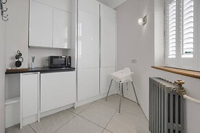 Chic Luxury - Central - Beach Access - Wind