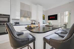 Chic Luxury - Central - Beach Access - Wind