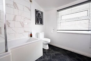 Central Escape Central Cardiff Free Parking
