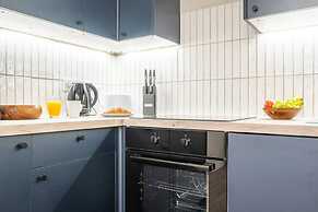 Luxurious 2 Bed Central Cardiff Free EV Charge