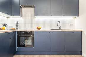 Luxurious 2 Bed Central Cardiff Free EV Charge
