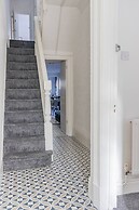 The Luxury Home Free Parking Central Location