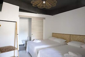 Airport Manini Lodge Studio 11
