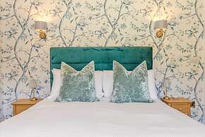 The Wild Bloom - From 225 Per Night