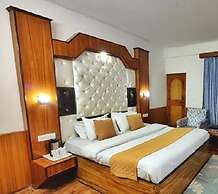 Hotel Surya International - Manali