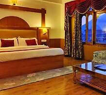 Hotel Surya International - Manali