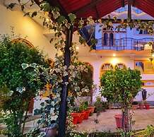 Hotel Surya International - Manali