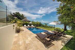 Beachfront Pool Villa Seaview V231
