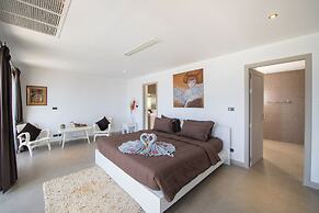 Beachfront Pool Villa Seaview V231