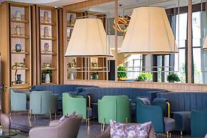Nesta Celia Danang Hotel