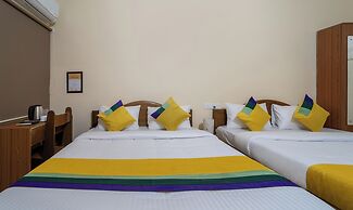 Itsy Hotels Everest Leela Residency
