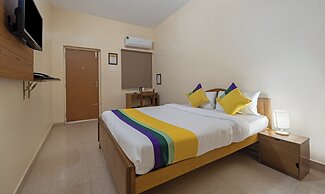 Itsy Hotels Everest Leela Residency