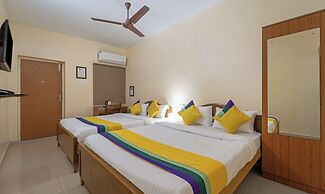 Itsy Hotels Everest Leela Residency