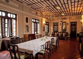 Eladetta Retreats