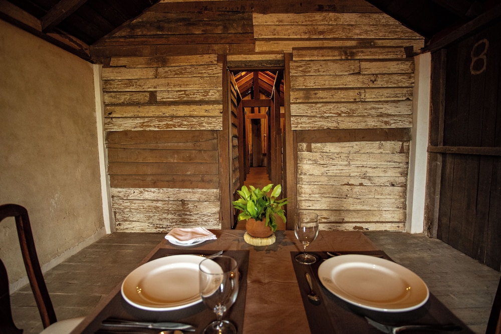 Eladetta Retreats