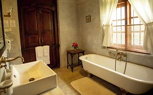 Eladetta Retreats