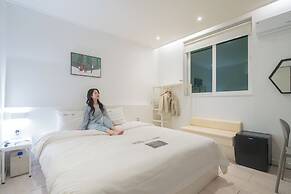 Hotel YAM Yeosu Hakdong