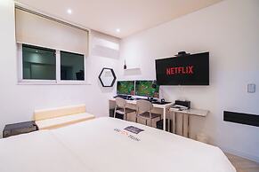 Hotel YAM Yeosu Hakdong