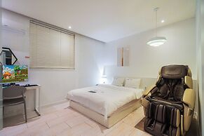 Hotel YAM Yeosu Hakdong
