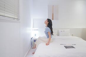 Hotel YAM Yeosu Hakdong