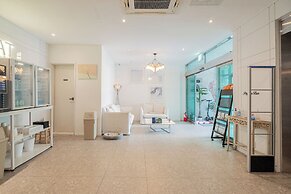 Hotel YAM Yeosu Hakdong