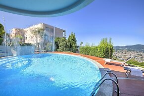 Oasis Panoramic 1BR With Shared Pool