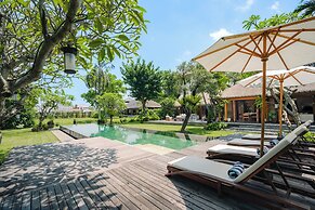 Villa Bangkuang by Nakula