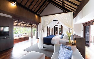 Villa Bangkuang by Nakula