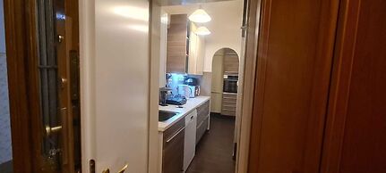 Elegant 2BR Prime Central Location