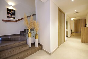 Silk Valley-Luxury 4B with private pool