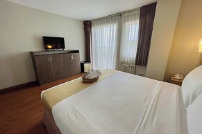 Tagaytay Hotel SixB
