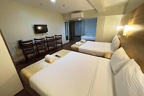 Tagaytay Hotel SixB