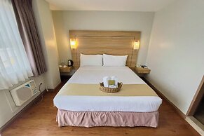 Tagaytay Hotel SixB