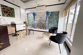 Tagaytay Hotel SixB