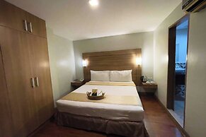 Tagaytay Hotel SixB
