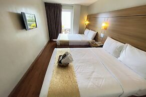 Tagaytay Hotel SixB