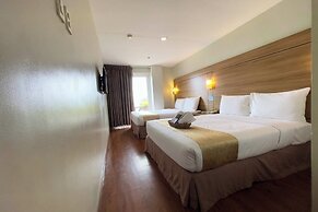 Tagaytay Hotel SixB