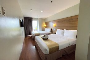 Tagaytay Hotel SixB
