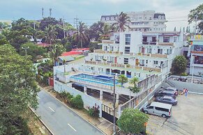 Tagaytay Hotel SixB