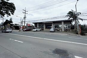 Tagaytay Hotel SixB