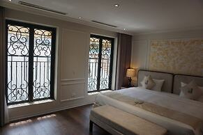 Jade Boutique Hotel