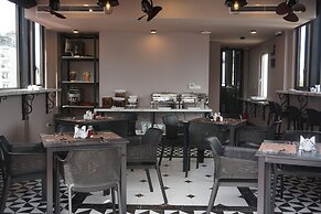 Jade Boutique Hotel