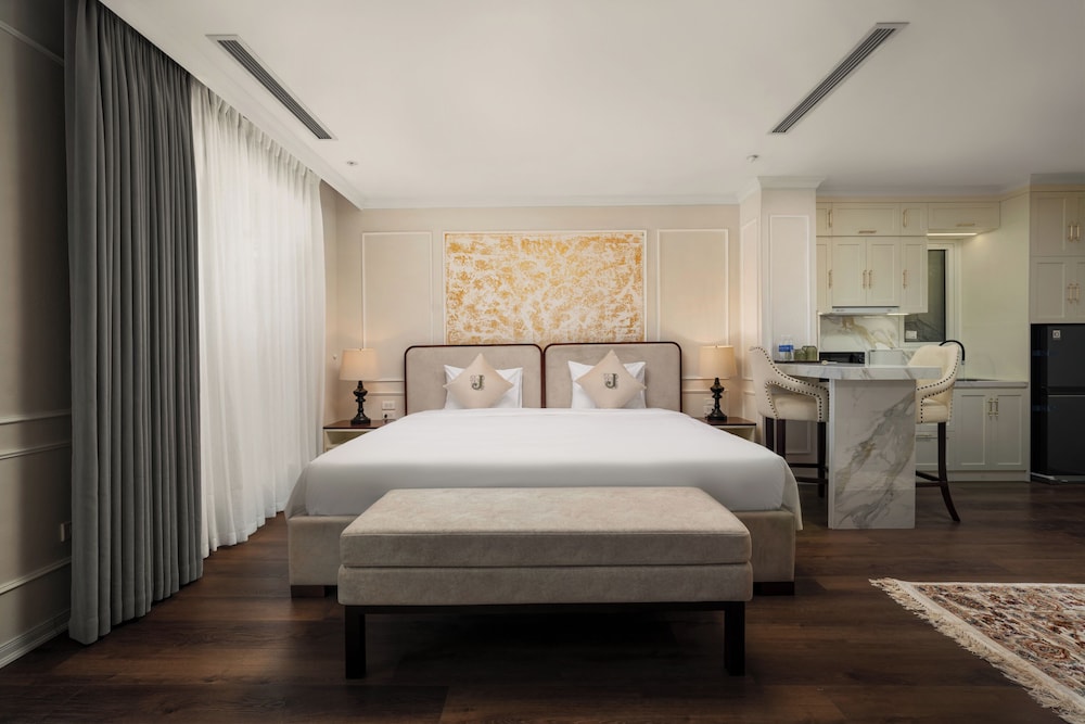 Jade Boutique Hotel
