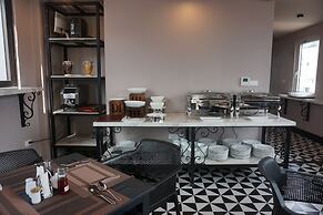 Jade Boutique Hotel